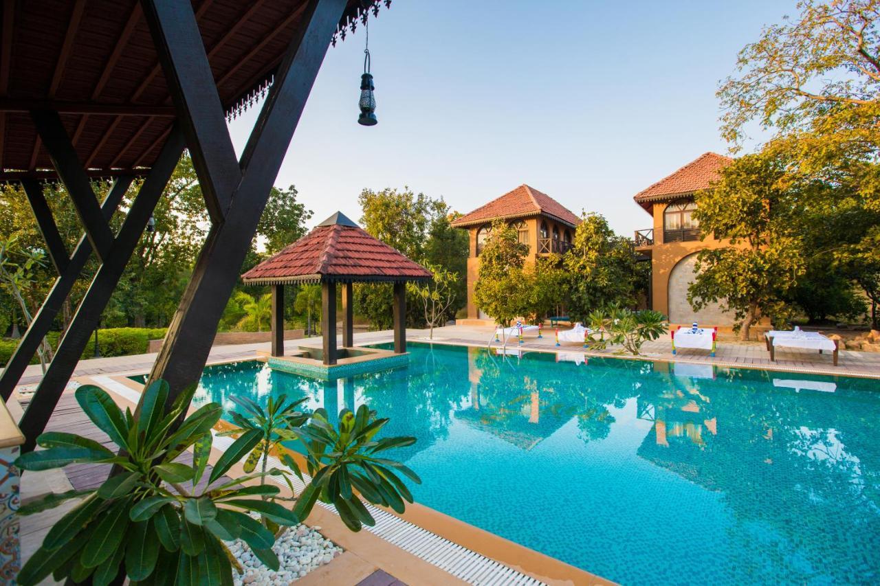 Vannraj Resort And Spa Khawāsa Buitenkant foto