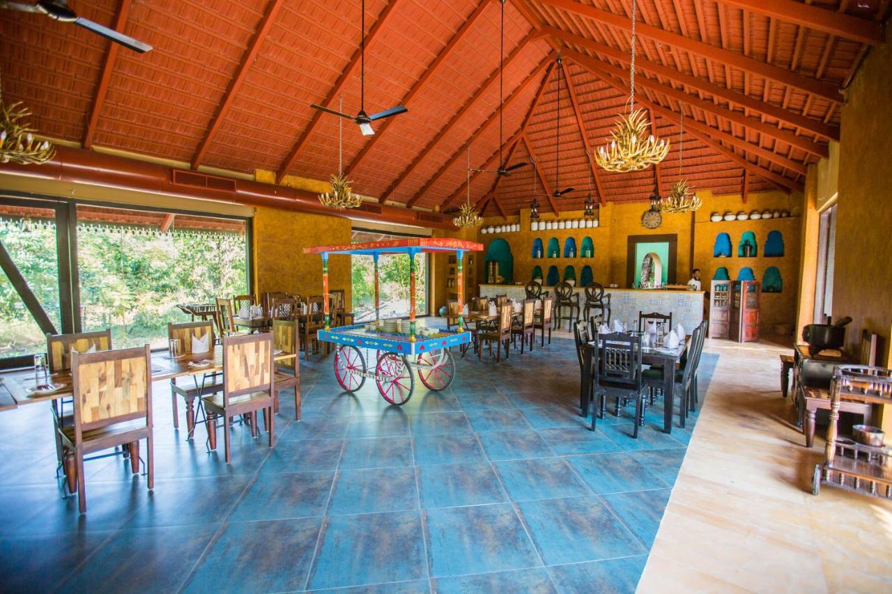 Vannraj Resort And Spa Khawāsa Buitenkant foto