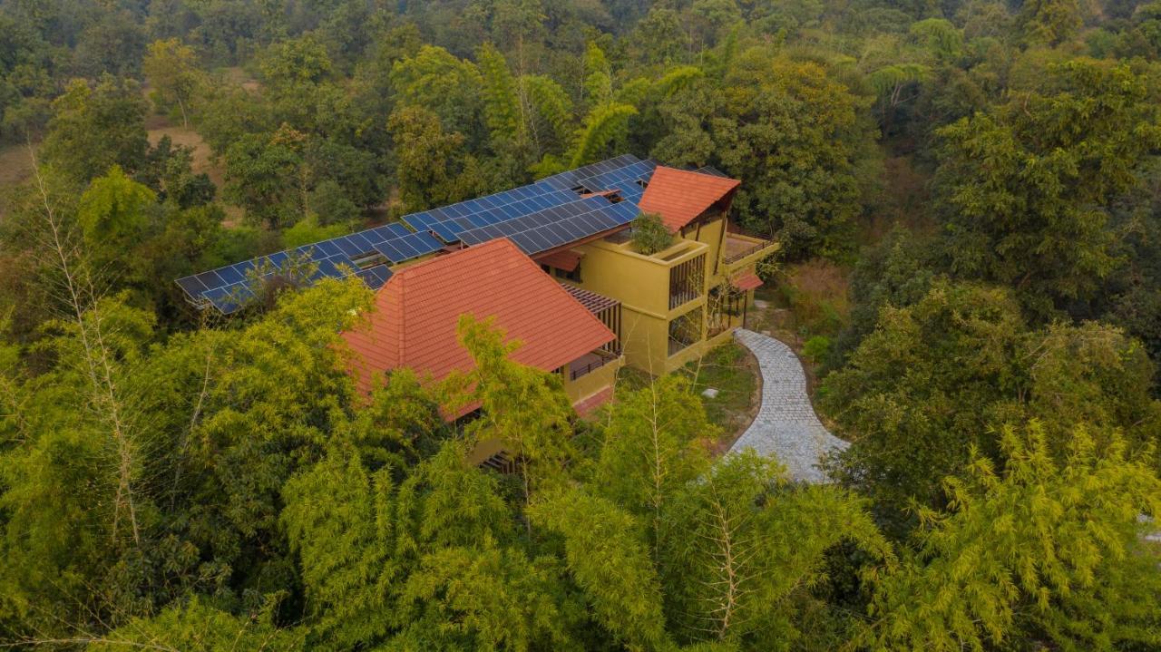 Vannraj Resort And Spa Khawāsa Buitenkant foto