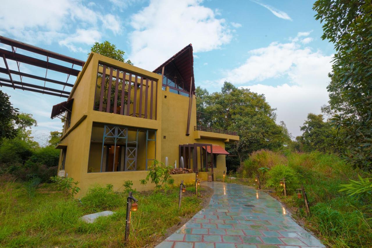 Vannraj Resort And Spa Khawāsa Buitenkant foto