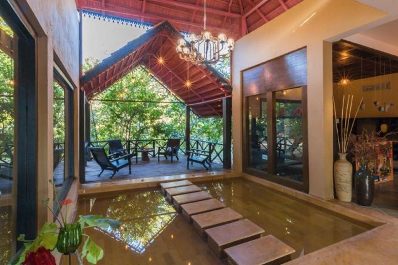 Vannraj Resort And Spa Khawāsa Buitenkant foto